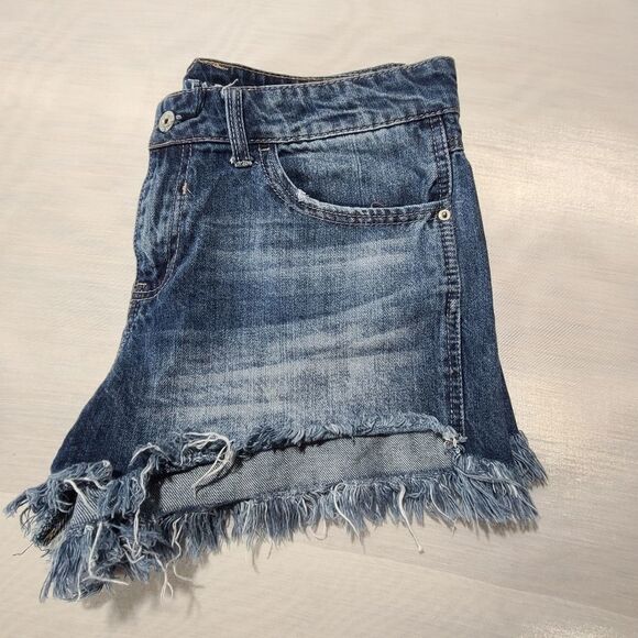 Vanilla Star Festival Short Frayed Denim S… - Picture 4 of 6